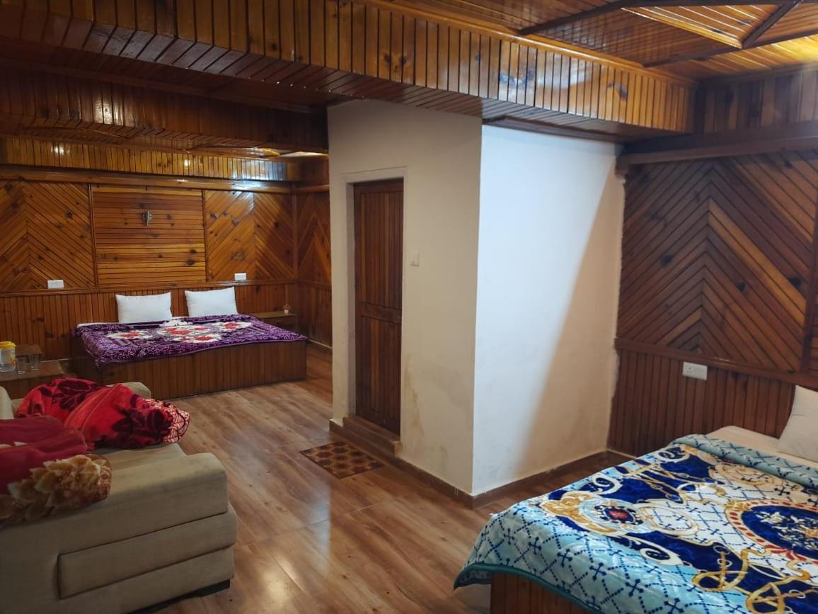 Hotel Jannat Manāli Zewnętrze zdjęcie